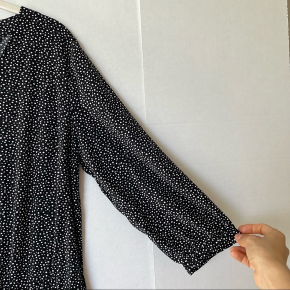 Banana Republic women’s 3/4 sleeve polka dot romper, small, black and white - Picture 5 of 10